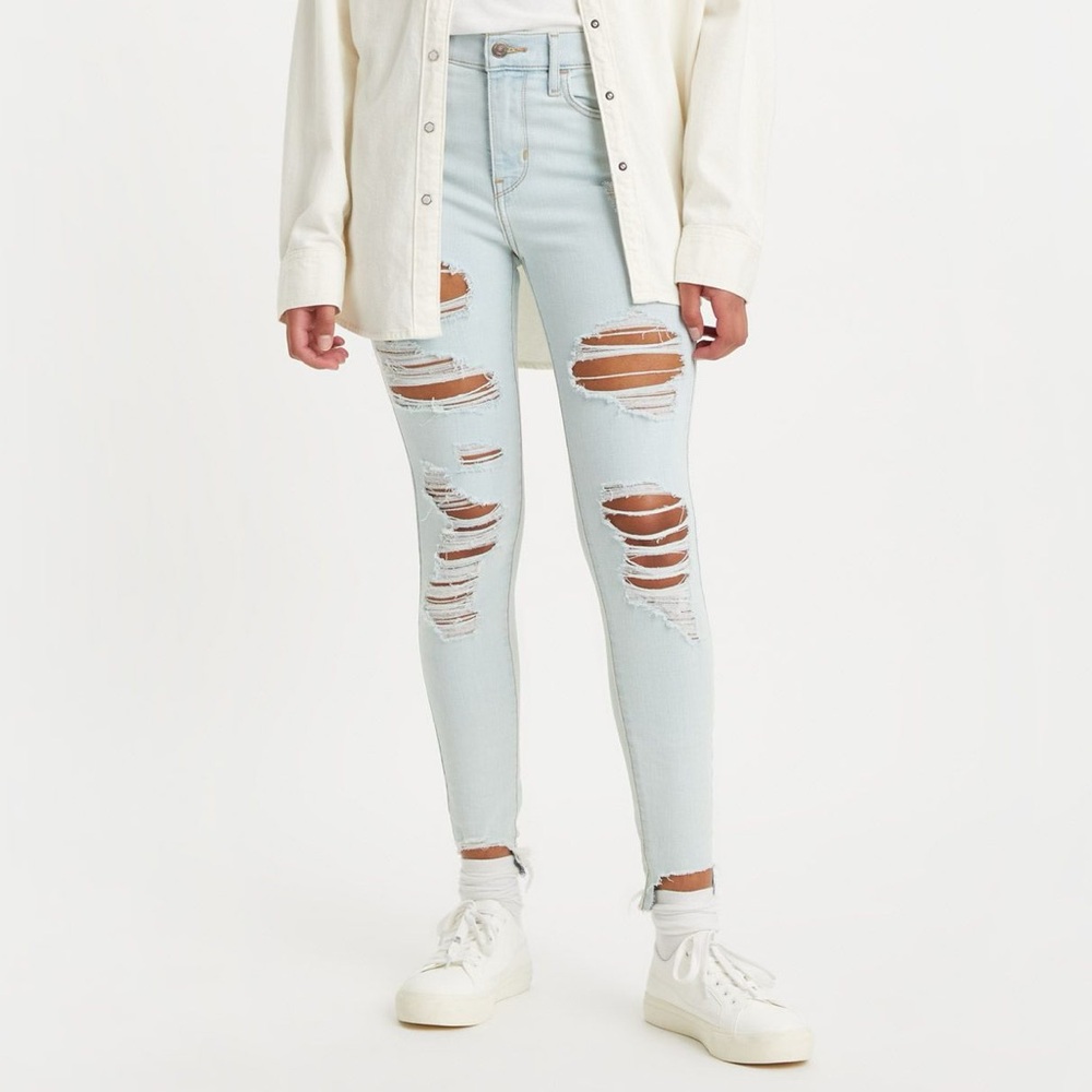 Levi’s 720 High Rise Super Skinny Distressed Light Wash Jeans Frayed Hem 24 NWT